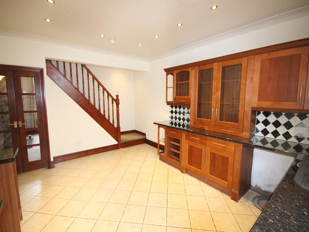 3 bedroom mid terrace house Let Agreed in Clitheroe - 2016-11-16 11.43.50.jpg